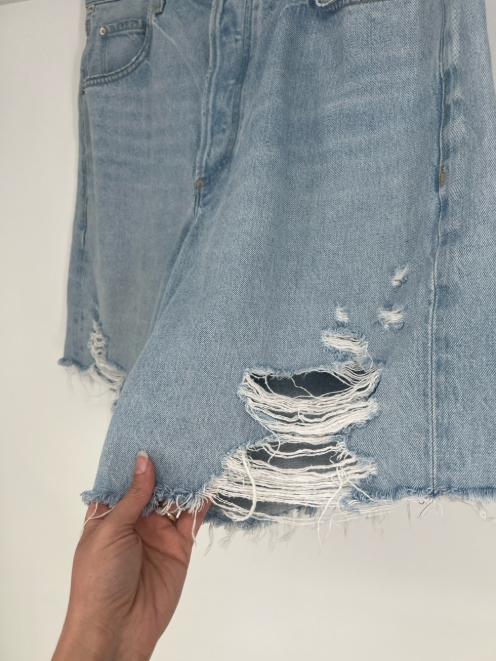 Citizens Of Humanity Ayla Long Inseam Light Blue Distressed Denim Shorts 34 - Picture 3 of 11